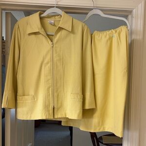 Weekendender Ribbed Zip Jacket & Midi Skirt Set Yellow